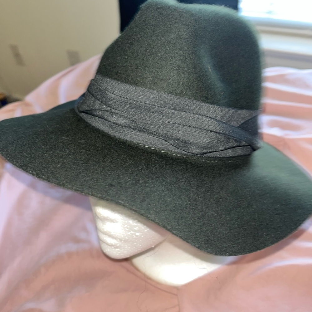 Winter green hat